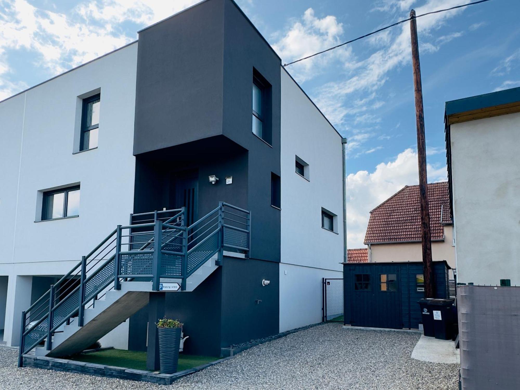 B&B Chez L'Habitant Chambre Privative Sur La Route Des Vins Tv Parking Box Velo Issenheim Exterior foto